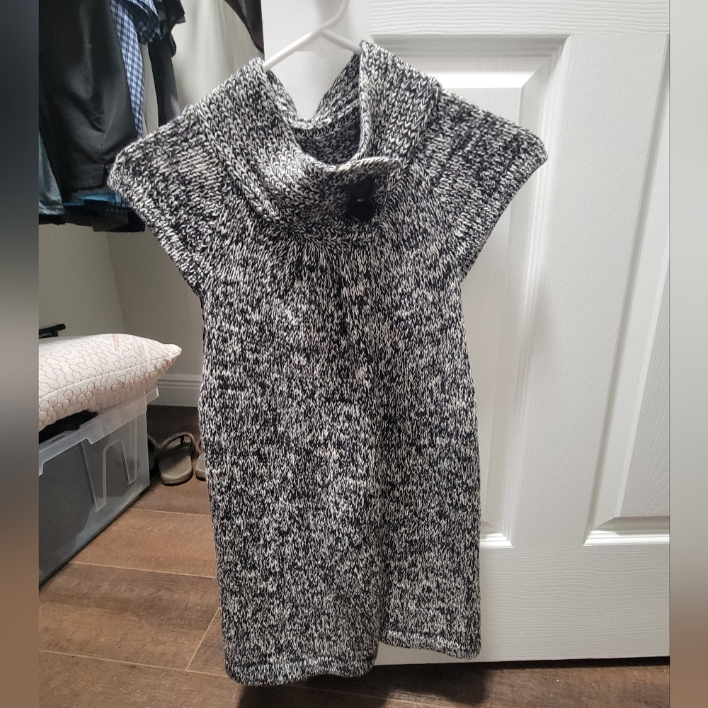 August Silk S Sweater Sleeveless Vest